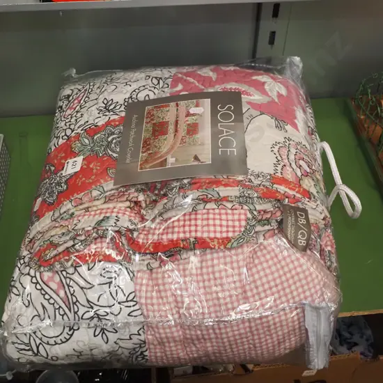 Solace patchwork bed cover set