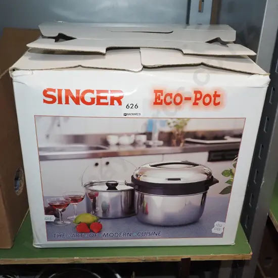 cased as new Singer Eco-pot