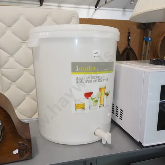 large plastic 30L fermenter