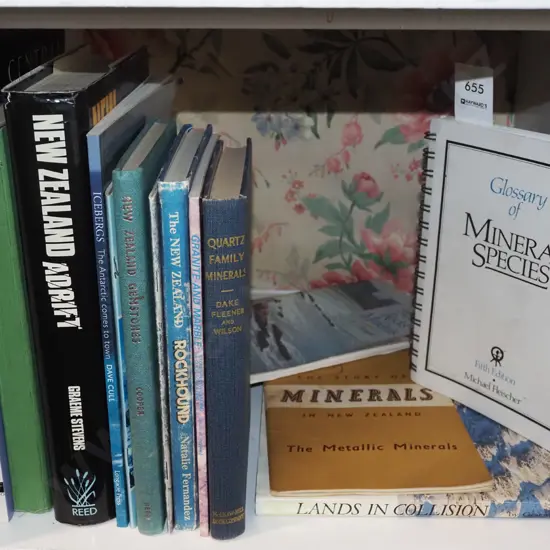 NZ minerals, rock and other books