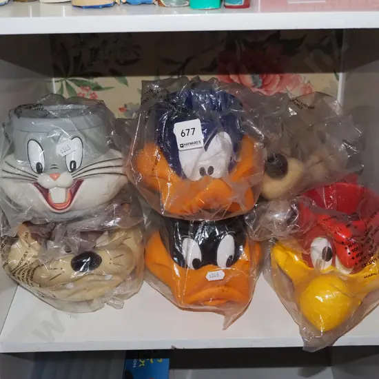 Looney Tunes character cups