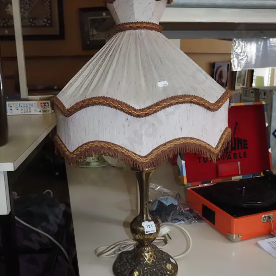 ornate based table lamp H600