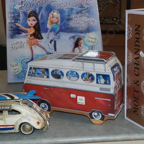 tin model VW, 2x tins