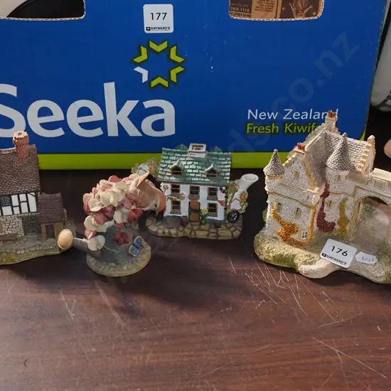 miniature castle, cottages etc