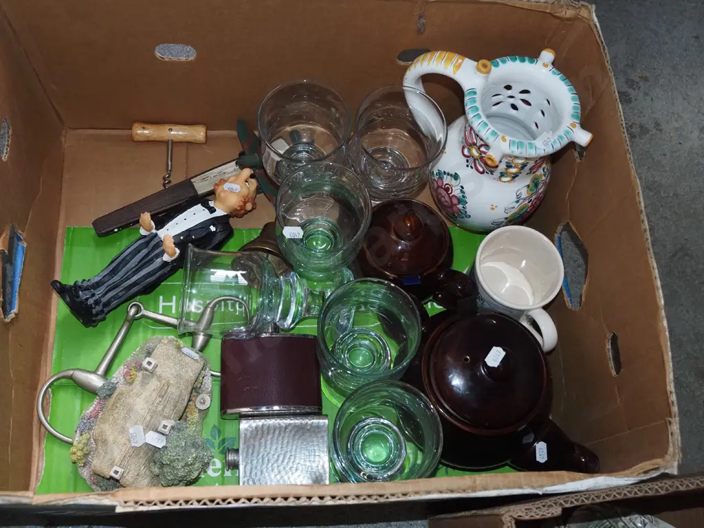 box; heavy wine glasses, Italian jug, lidded canister etc Image 1++
