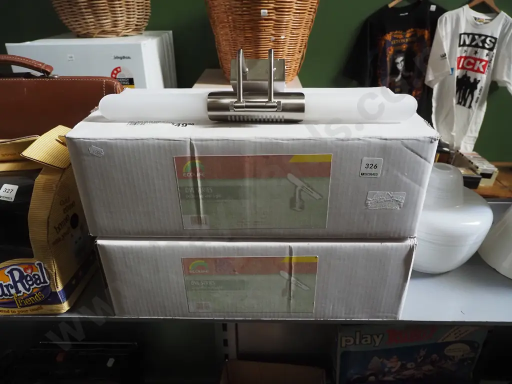 2x boxed wall mounted decorative lights Image 1++