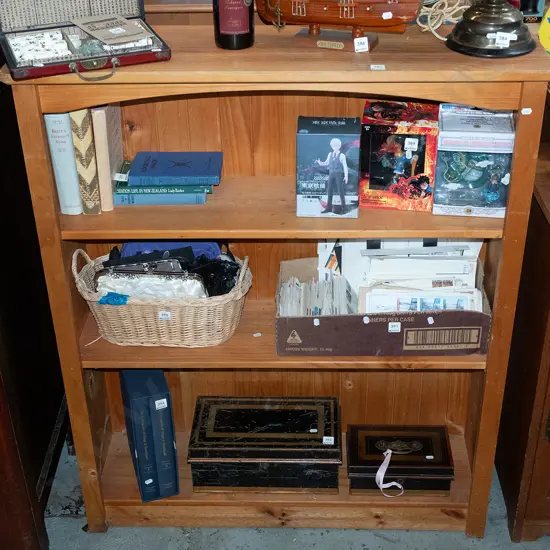 pine bookcase H1170 W990 D300