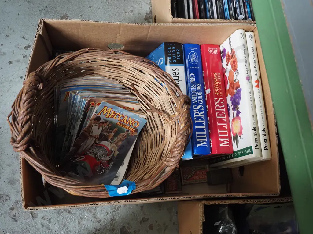 box; books etc Image 1++