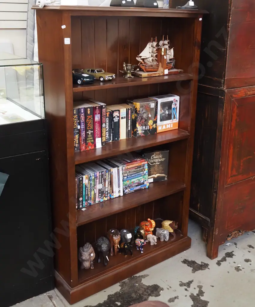 solid pine bookcase H1515 W900 D300 Image 1++