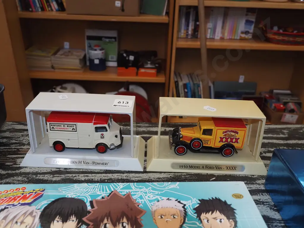 2x boxed model vehicles Image 1++