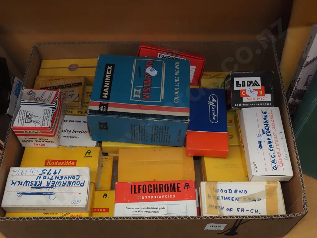 box of slide projector slides Image 1++