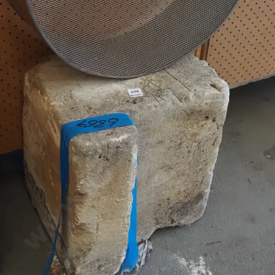 large piece of Oamaru stone H380