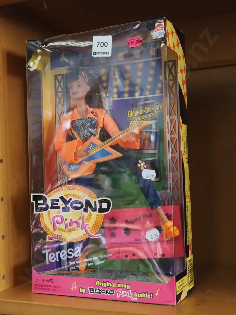 boxed as new Beyond Pink Teresa Image 1++