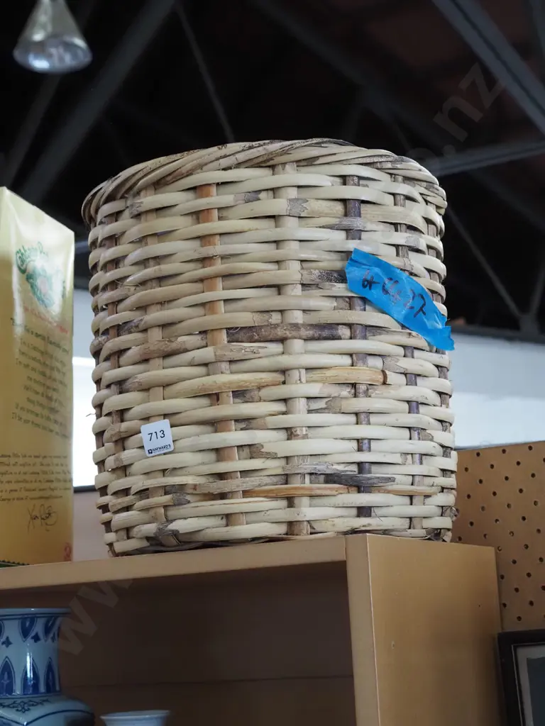 cane waste paper basket H320 Image 1++