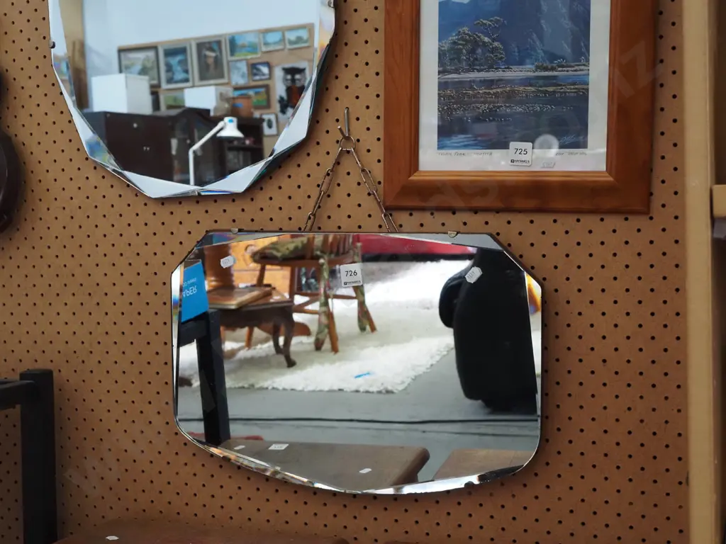 deco wall mirror   Image 1++