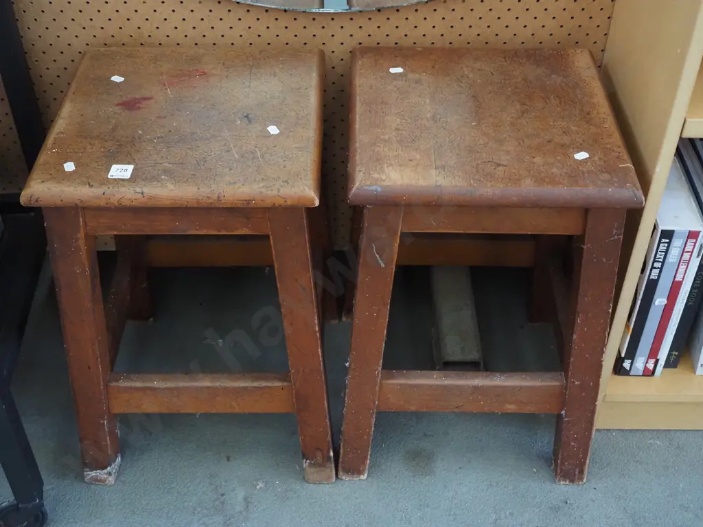 2x rimu stools Image 1++