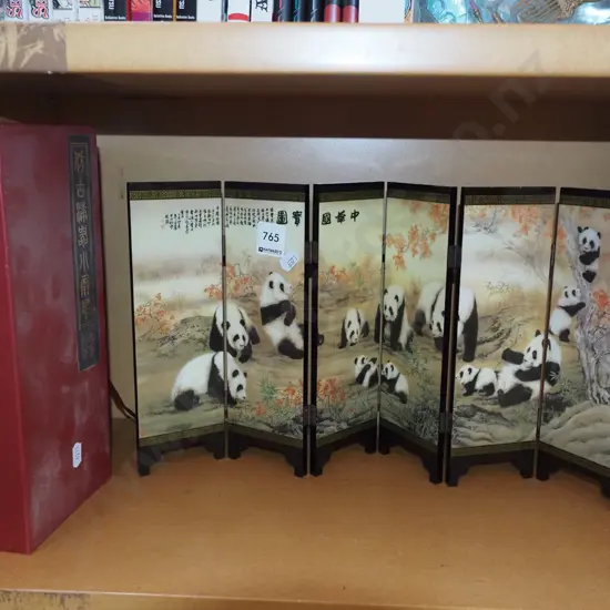 panda themed 6 panel screen and box