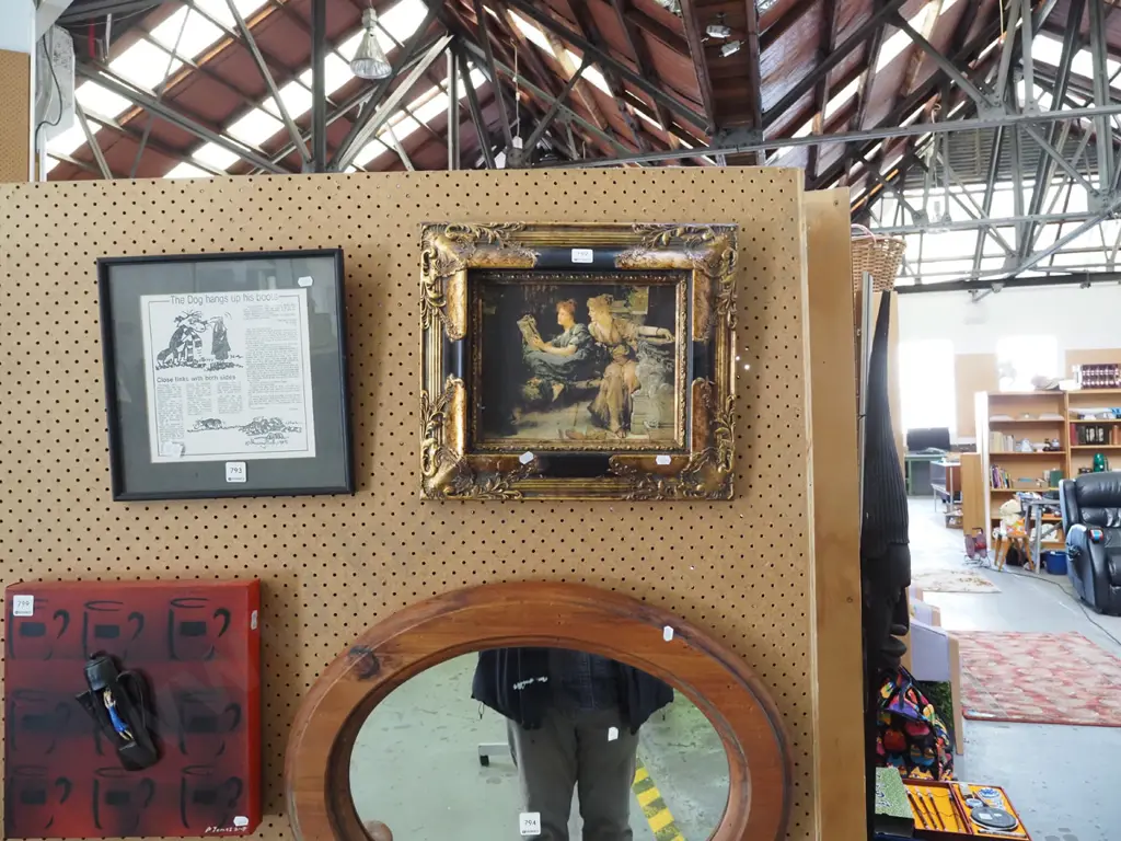 ornate framed print - 2 women reading Image 1++