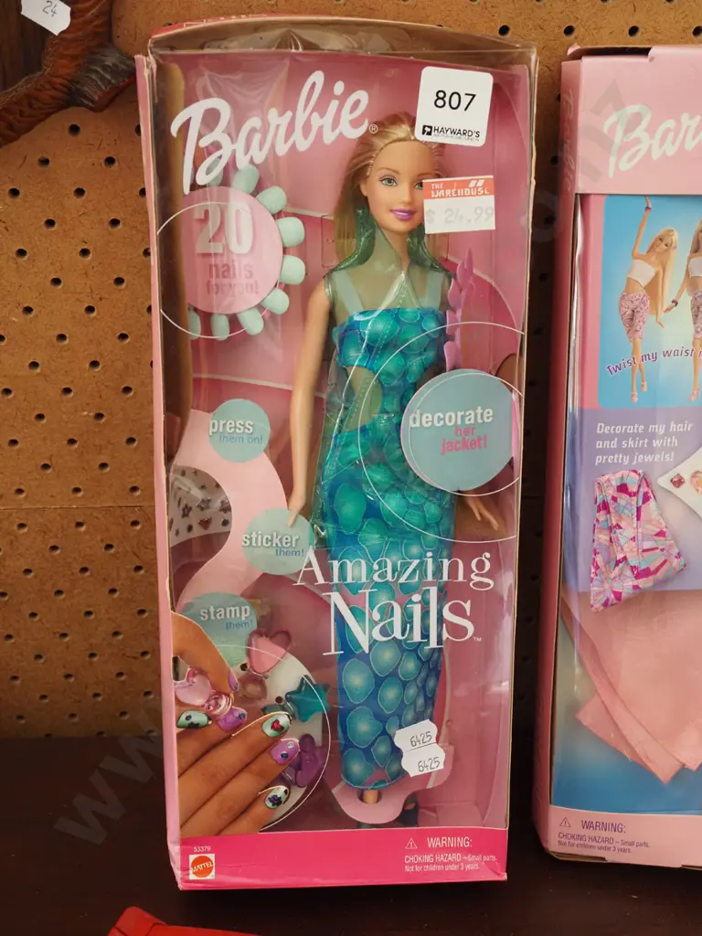 boxed as new Barbie Amazing Nails Image 1++