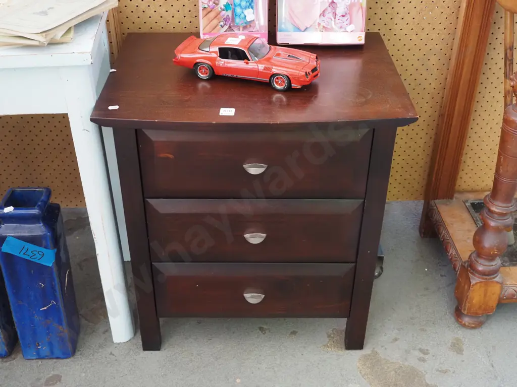 dark stained 3 drawer cabinet Image 1++