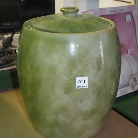green glazed Timaru Potteries storage crock - chips to base H320