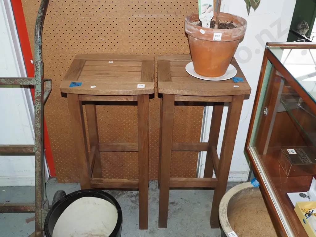pair of hardwood stools H750 Image 1++