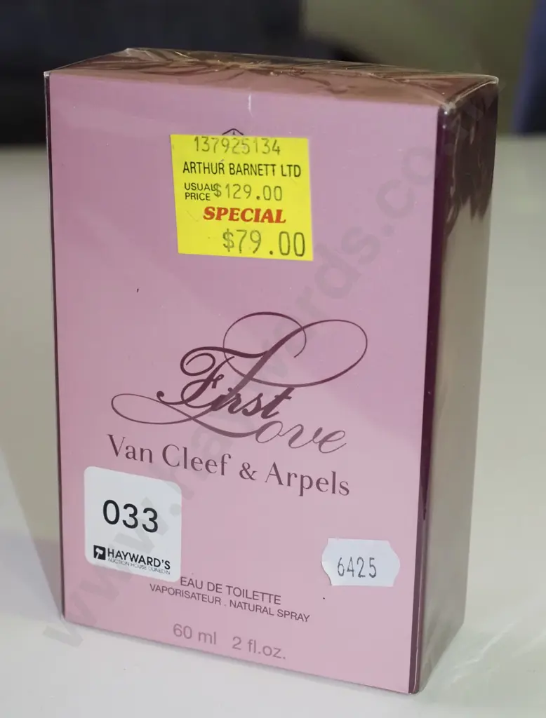 box of van Cleef & Arpels eau de toilette 60ml Image 1++