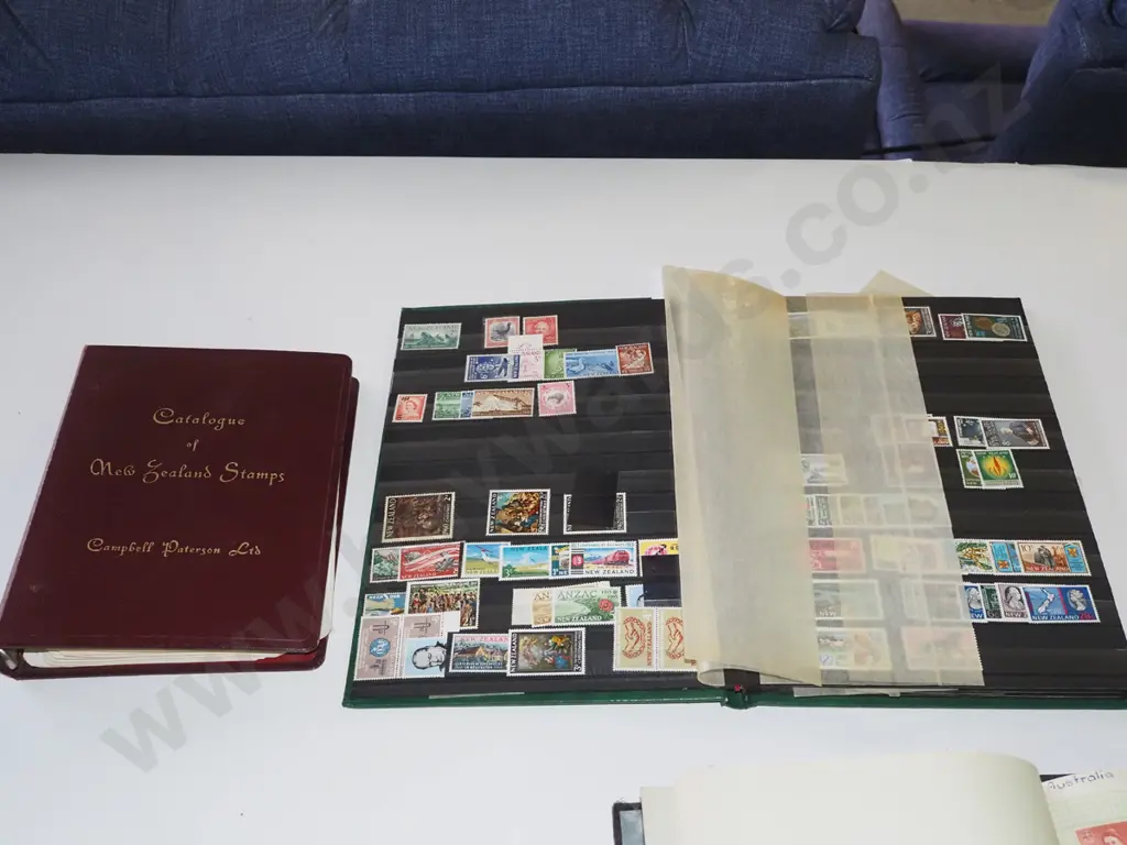 3x stamp albums Image 1++
