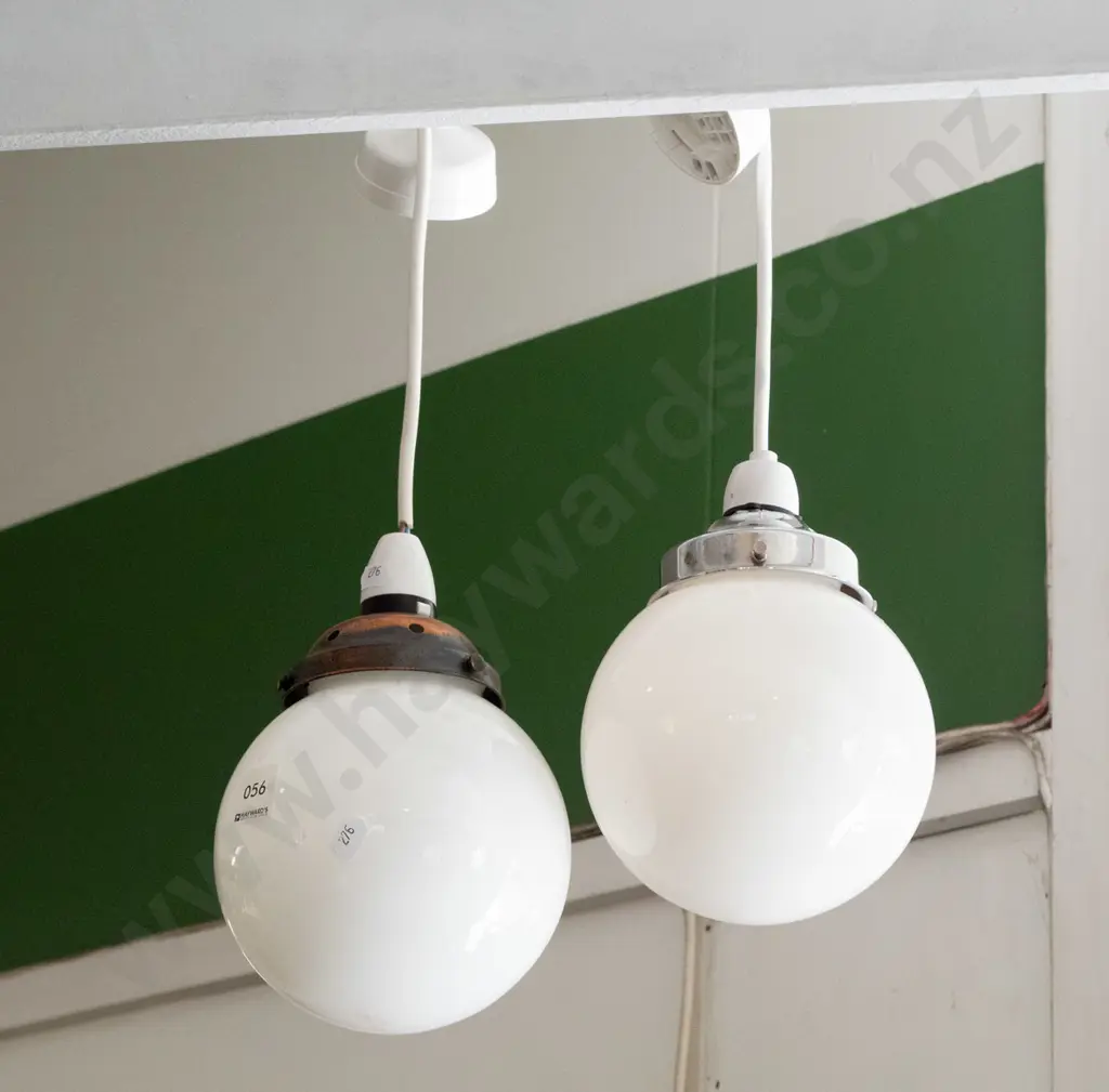 2x white globe deco pendant light fittings Image 1++