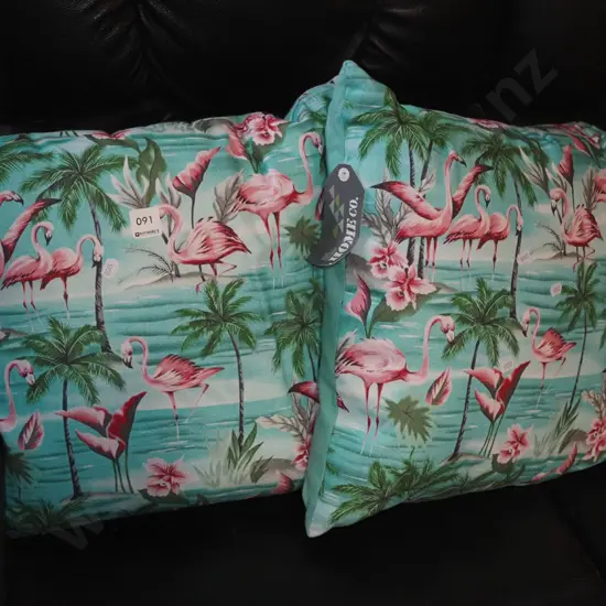 2x as new home & Co pink flamingo cushions