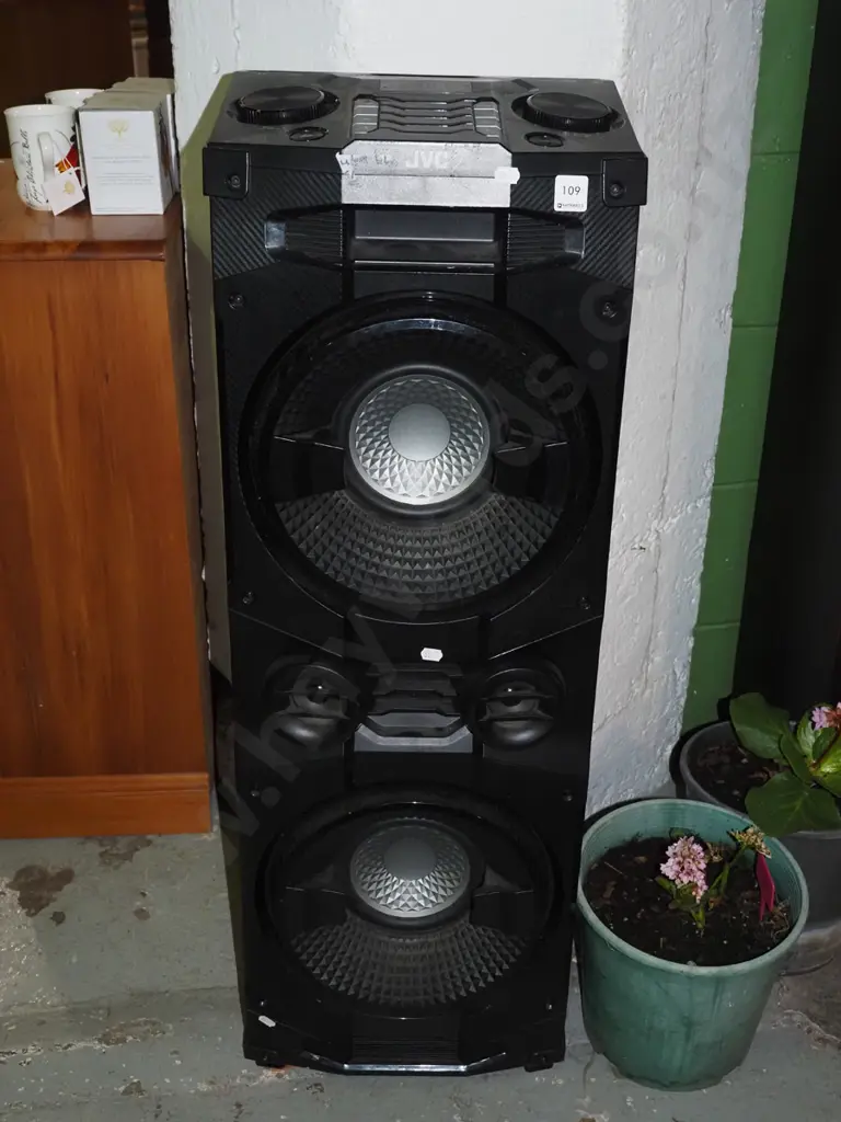 large JVC portable speakers - no power cord or remote - As Is No Returns Image 1++