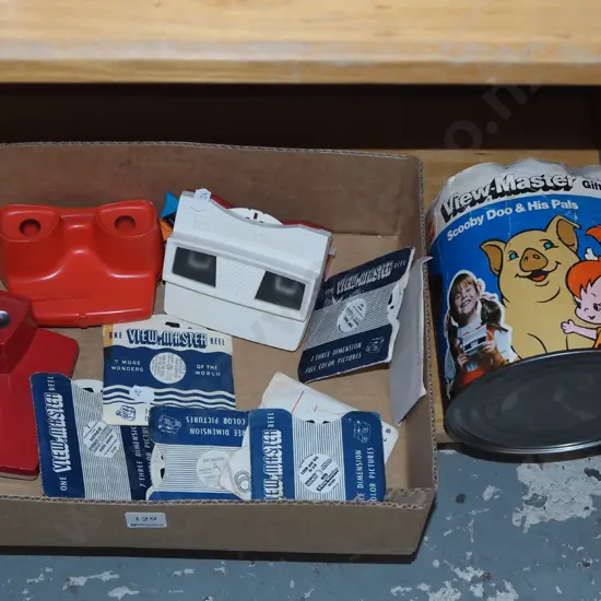 box; 3 Viewmasters and assorted reels