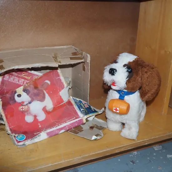 battery powered St Bernard electric toy - damage to box
