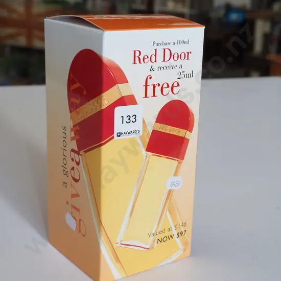 boxed as new Elizabeth Arden Red Door 100ml, 25ml eau de toilette
