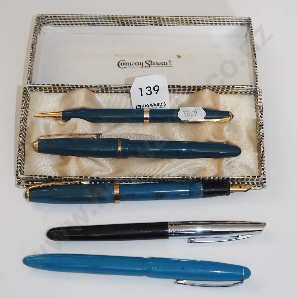 Conway Stewart pen set etc Image 1++