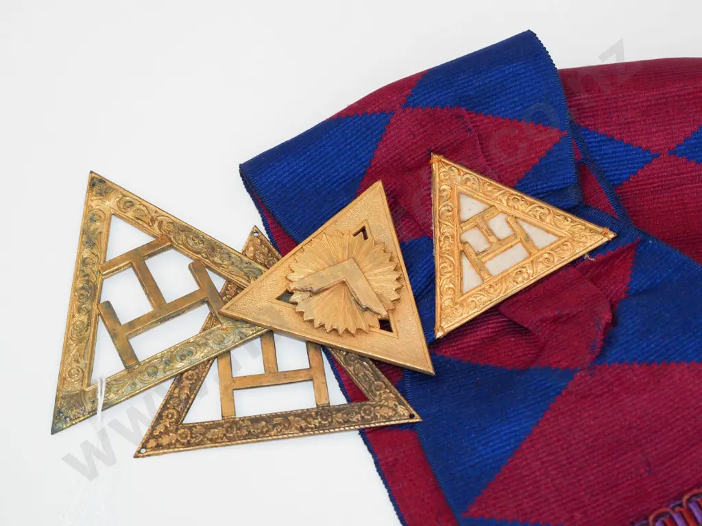 Masonic Lodge regalia Image 1++