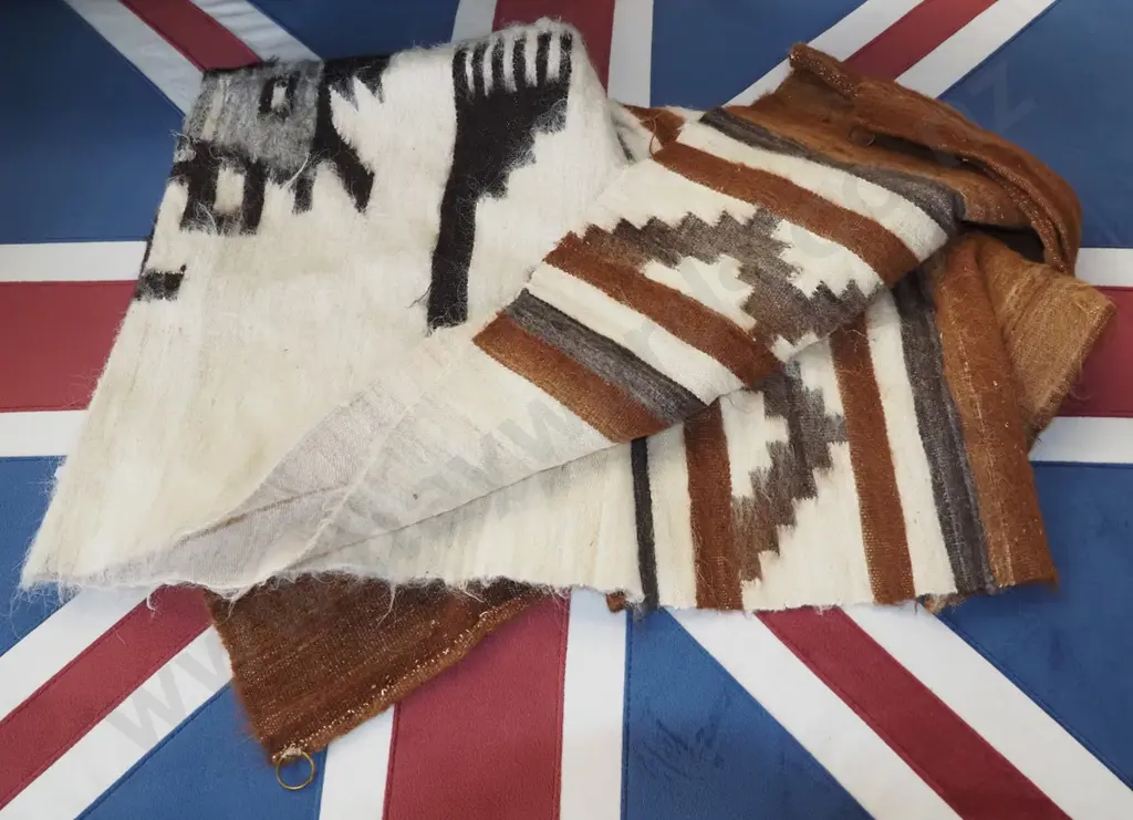 woven Sth American blanket Image 1++