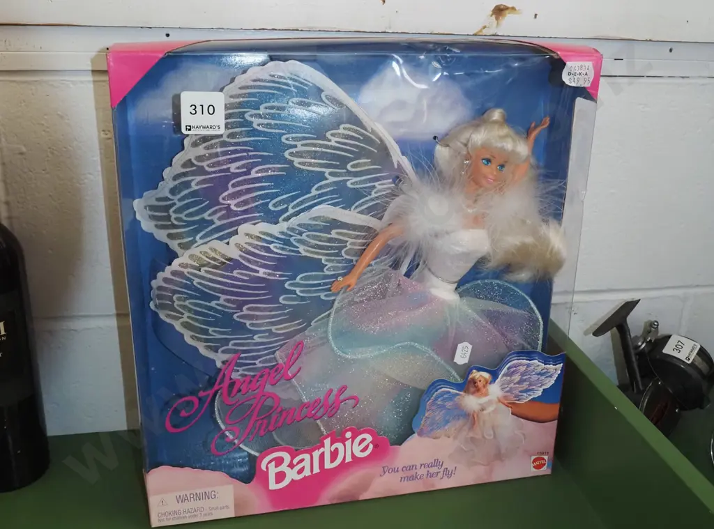 boxed Angel Princess Barbie - slight damage to box Image 1++