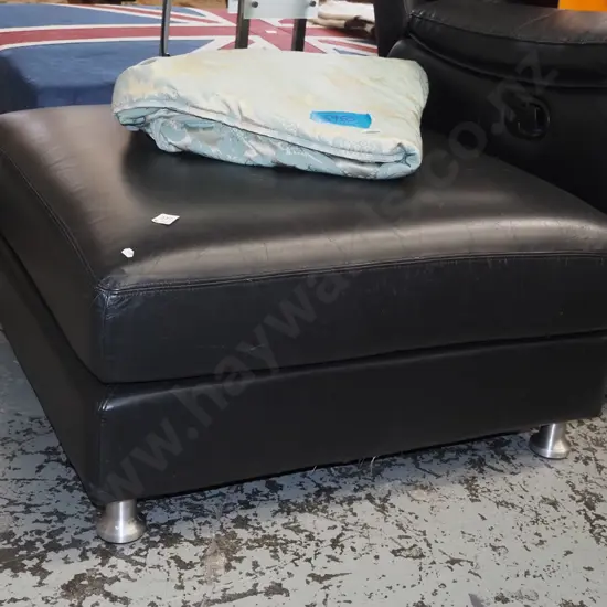 black leather? ottoman H400 W800 D800