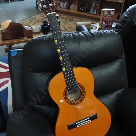 Aria 3/4 size classical acoustic guitar