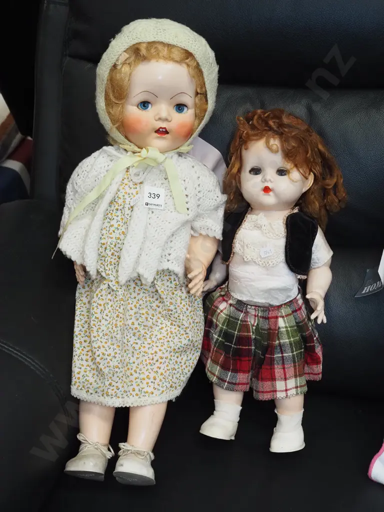 2x vintage dolls Image 1++