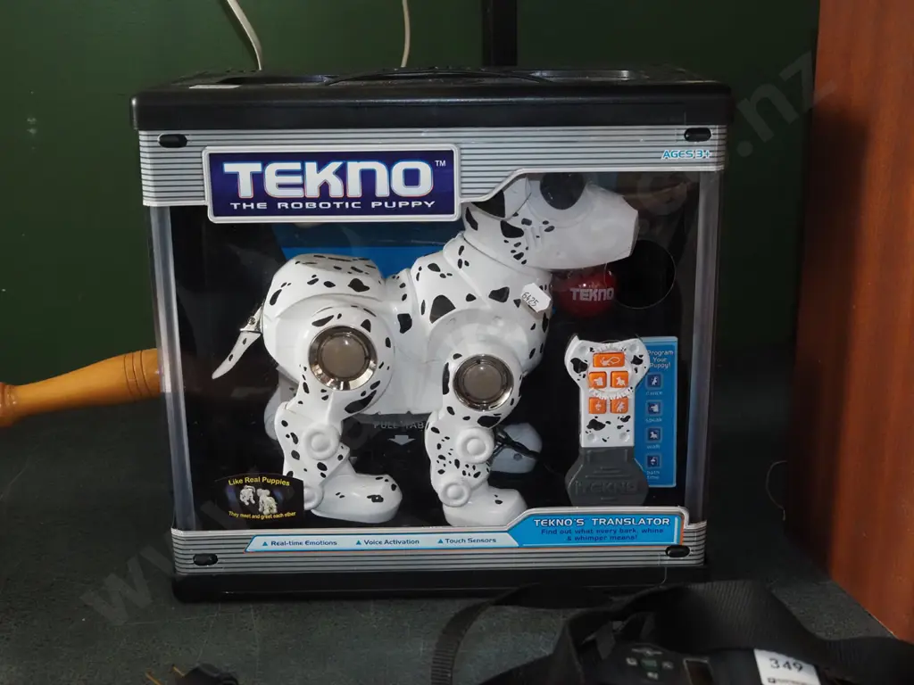 boxed as new Techno Robotic puppy Image 1++