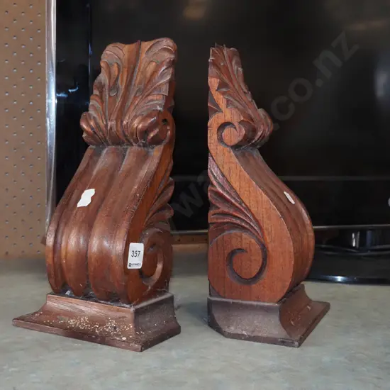 2x carved wooden corbels