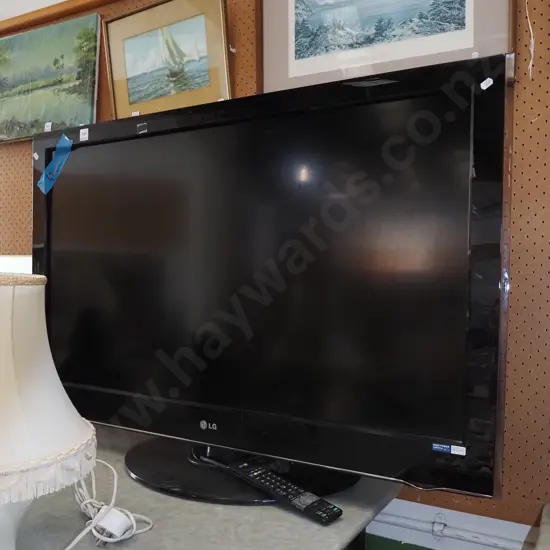 42" LG TV