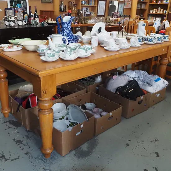 solid rimu turned leg dining table - some marks to top H790 W2120 D1000