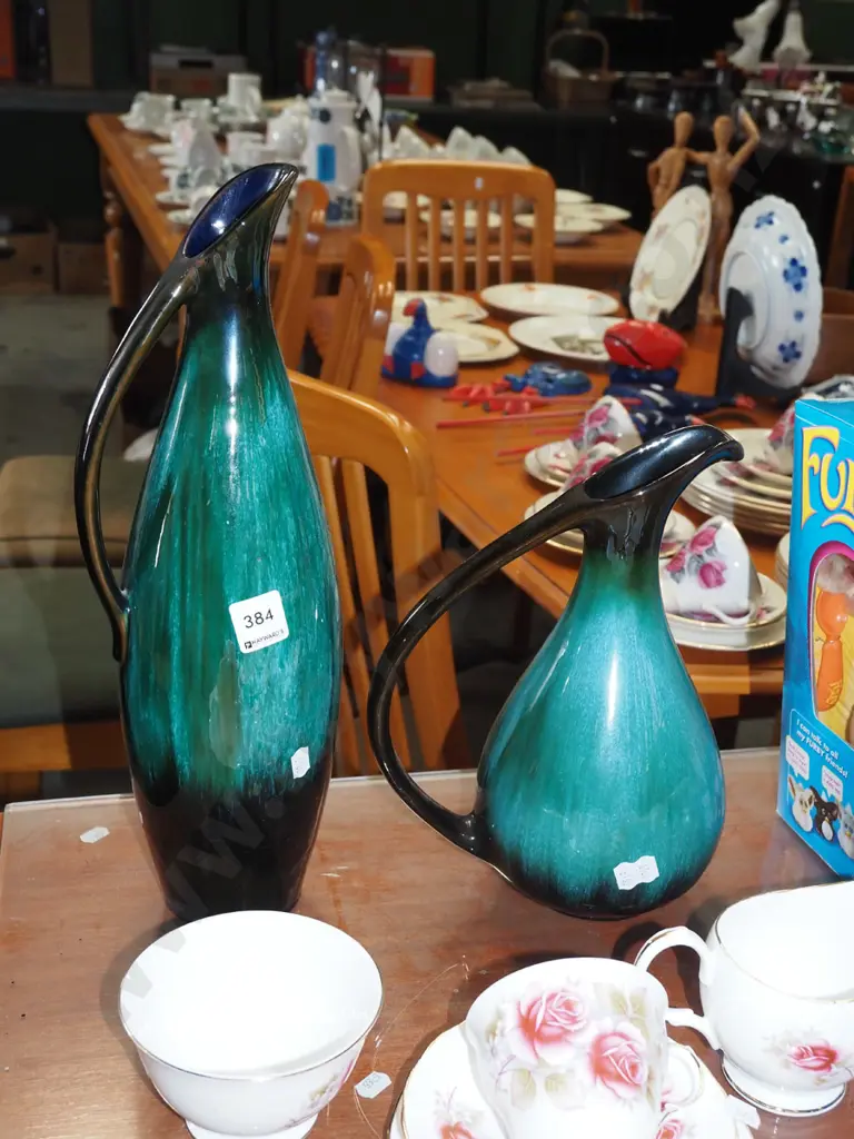 2x Blue Mountain ewer vases H400 Image 1++