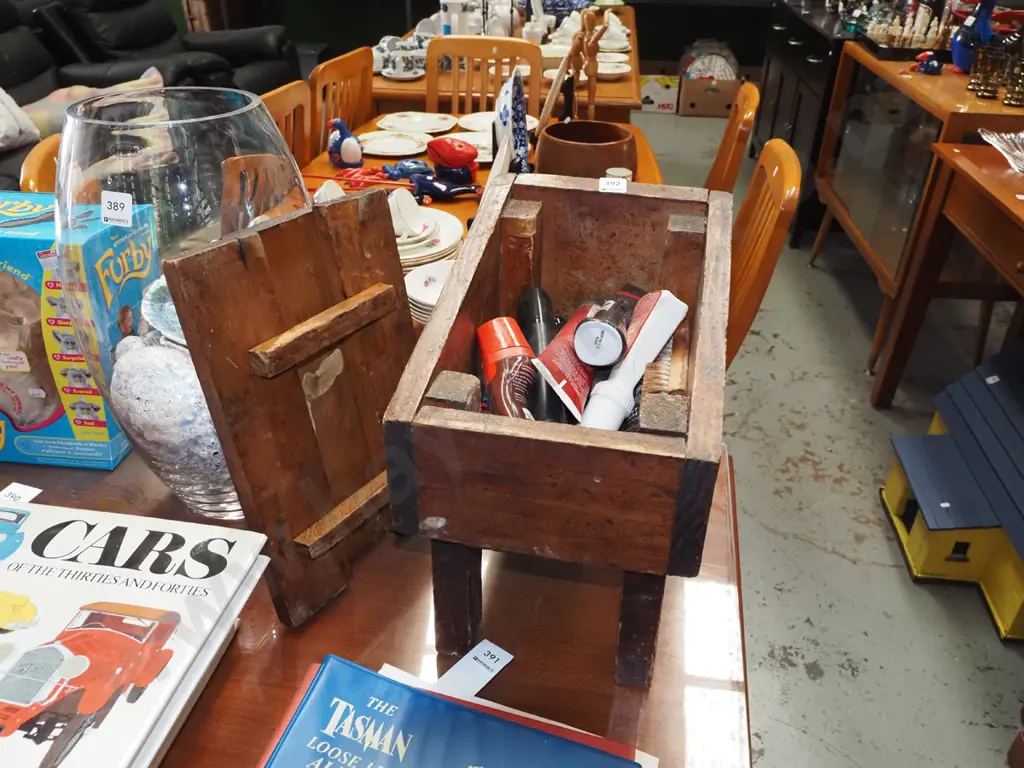 home made shoe polish box and contents Image 1++