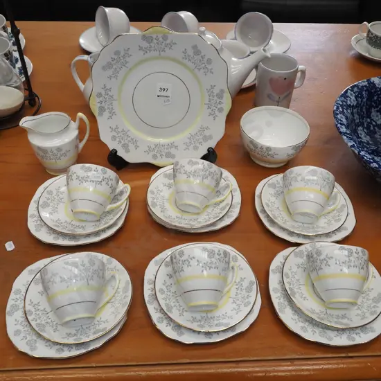 Royal Stafford Repos 21 piece tea set