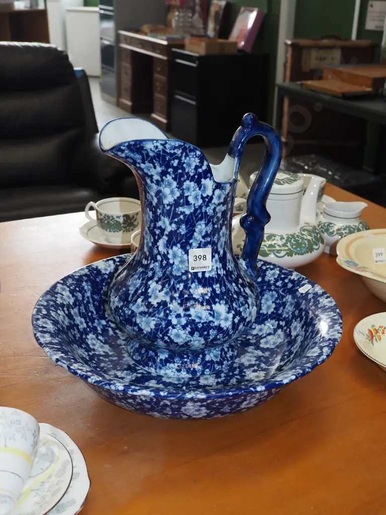 blue and white floral water jug and bowl Image 1++