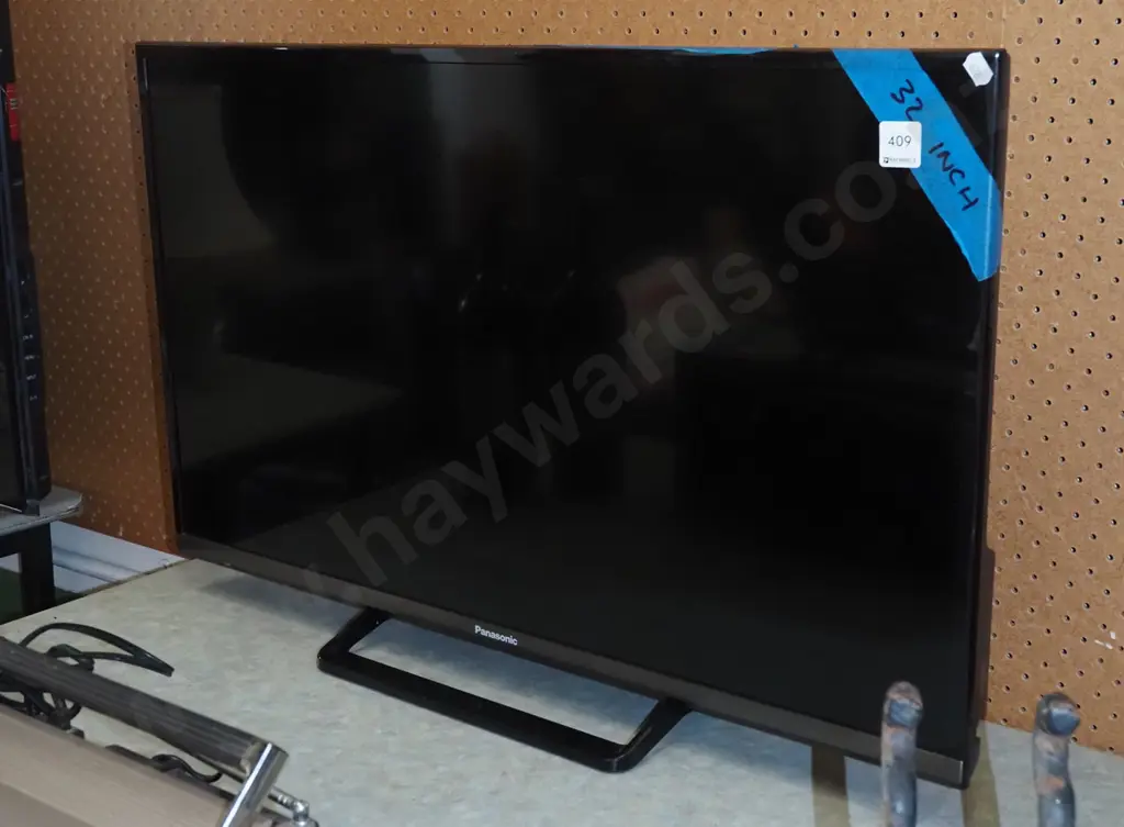 Panasonic 32" TV Image 1++